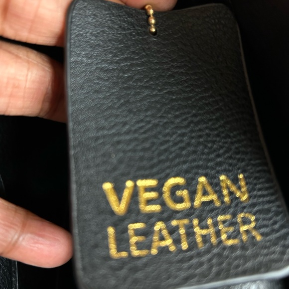 Vegan leather work tote NWOT - Picture 5 of 6